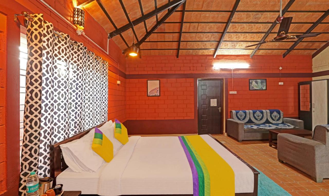 Hotel Allaranda Homestay Мадікері Екстер'єр фото